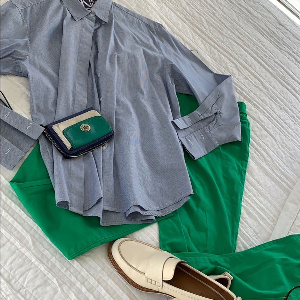 Elegant button down   Like new. Worn once.